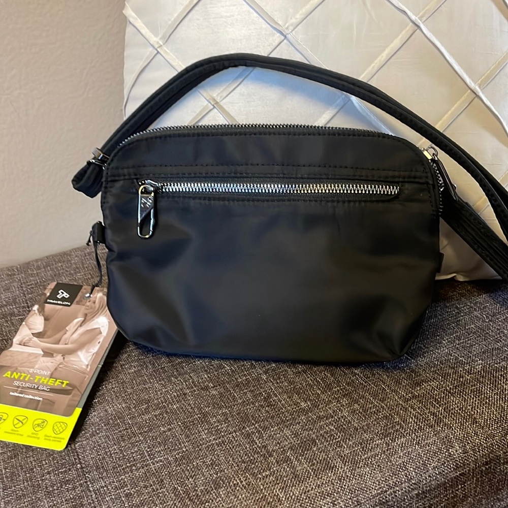 Travelon Anti-Theft Convertible Crossbody/Clutch